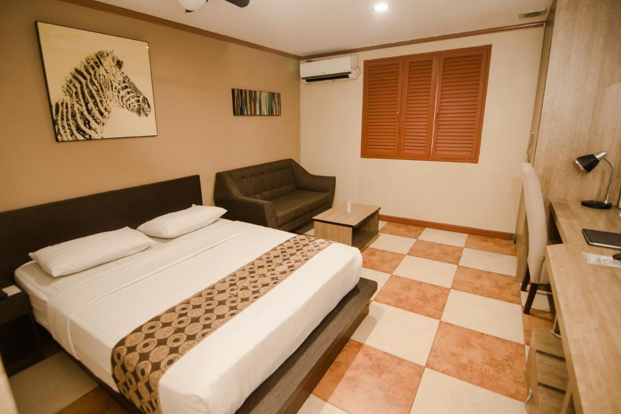 Dg Grami Hotel Paranaque City Extérieur photo