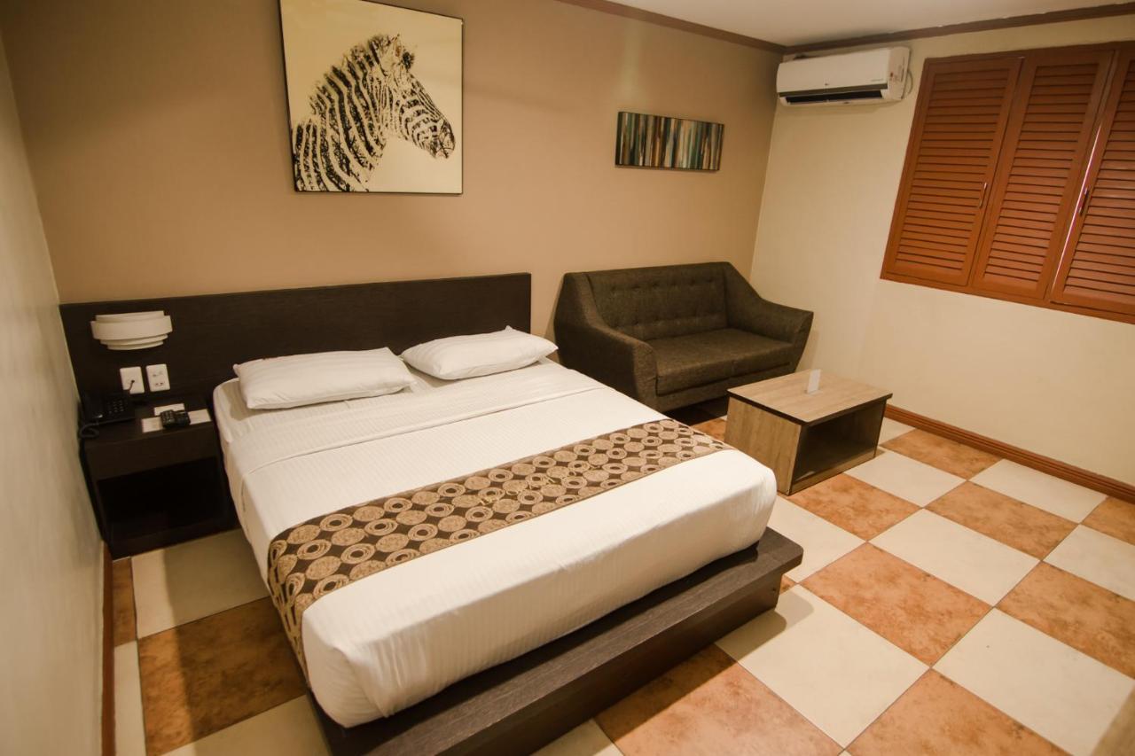 Dg Grami Hotel Paranaque City Extérieur photo