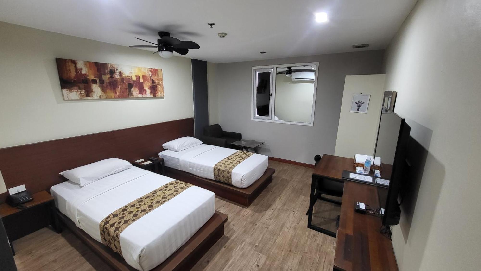 Dg Grami Hotel Paranaque City Extérieur photo