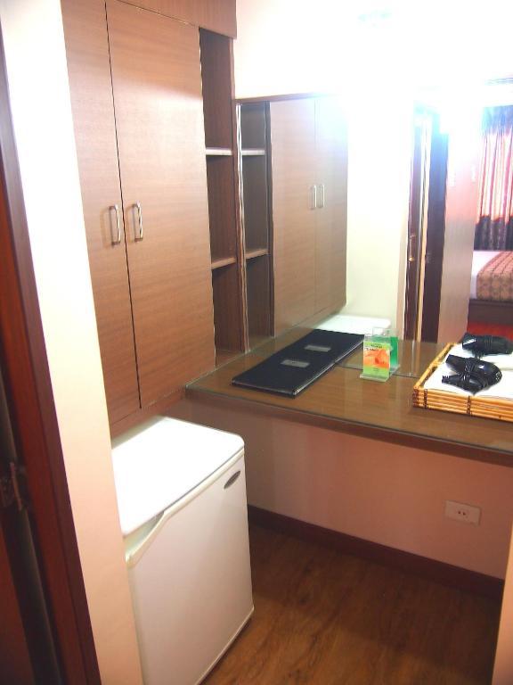 Dg Grami Hotel Paranaque City Chambre photo