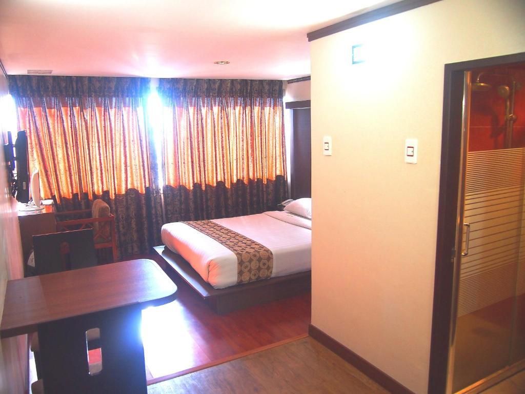 Dg Grami Hotel Paranaque City Chambre photo